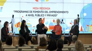 Ponentes hablando en el I Congreso Emprendimiento y discapacidad en Madrid
