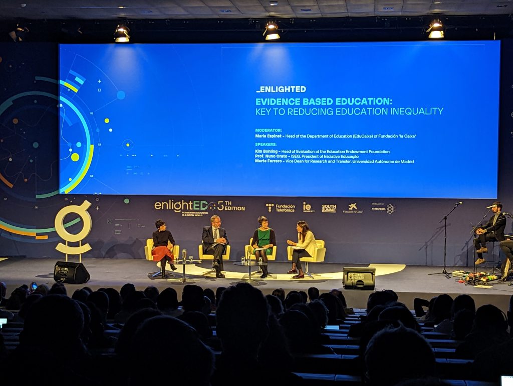 Imagen de ponentes en el foro principal del Cognreso Enlighted 22