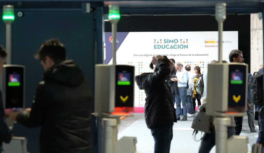 imagen de la entrada del salón SIMO Educacion