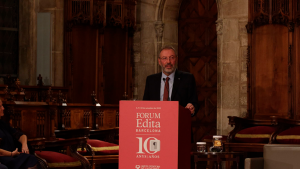 Nuno Crato en su ponencia en ForumEdita en el Saló de Cent del Ayuntamiento de BCN